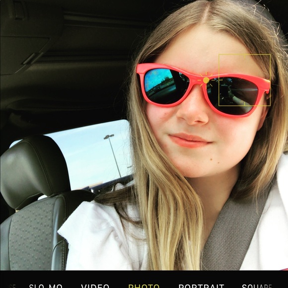 Meet your Posher, Fiona - Picture 1 of 1